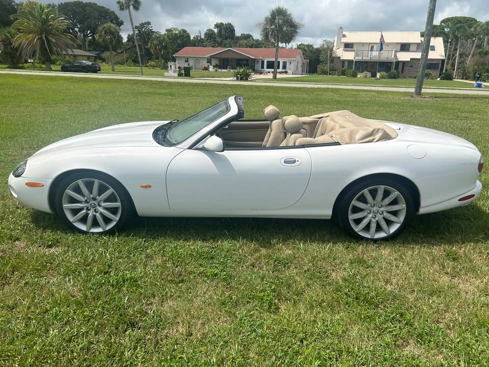 2004 Jaguar X100 XK8 - Image 8 of 20