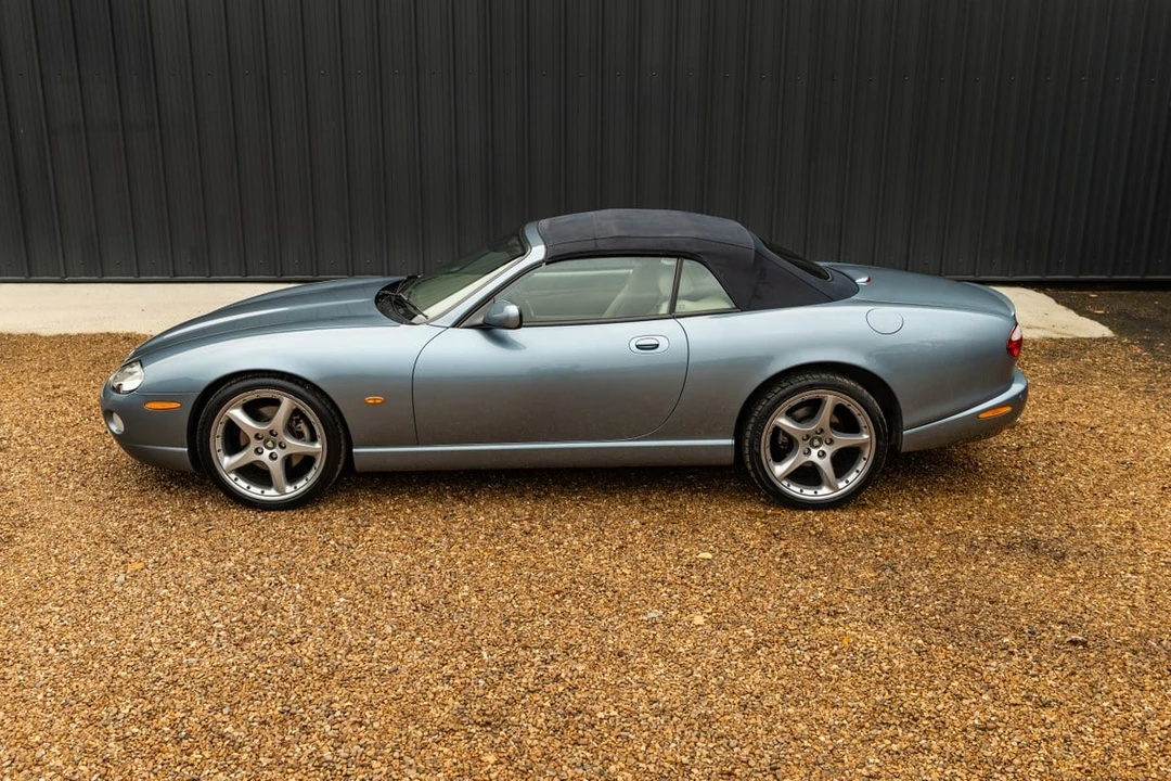 2004 Jaguar X100 XK8 - Image 24 of 30
