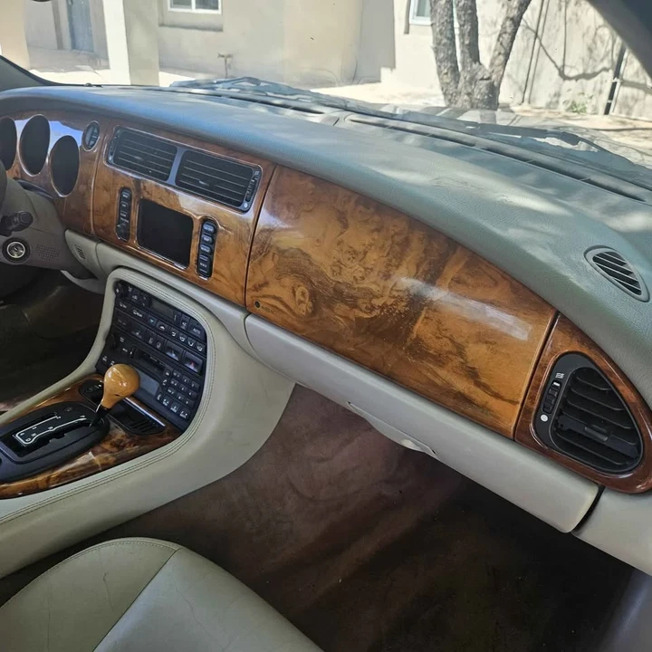 2004 Jaguar X100 XK8 - Image 7 of 9
