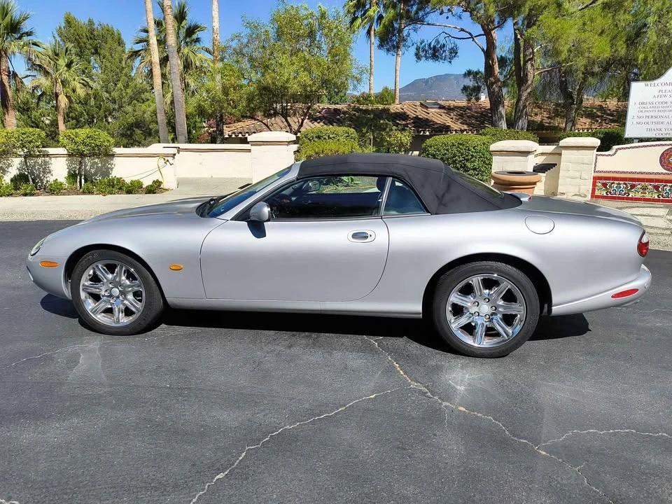2004 Jaguar X100 XK8 - Image 2 of 9