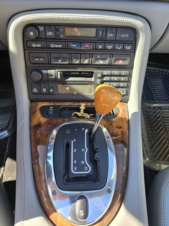 2004 Jaguar X100 XK8 - Image 13 of 15