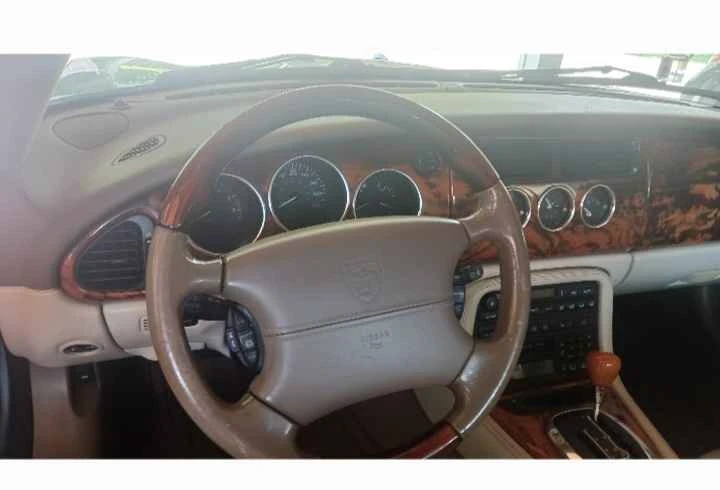 2004 Jaguar X100 XK8 - Image 6 of 7