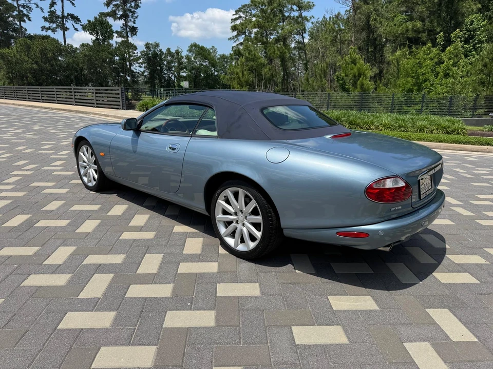 2004 Jaguar X100 XK8 - Image 17 of 31