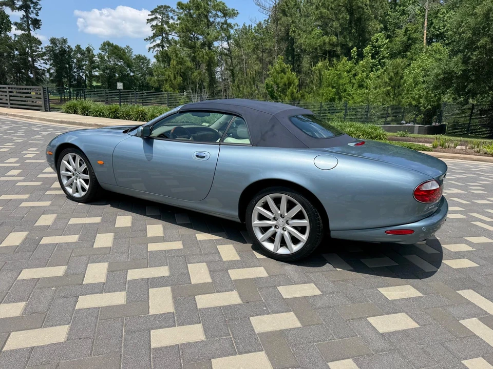 2004 Jaguar X100 XK8 - Image 16 of 31