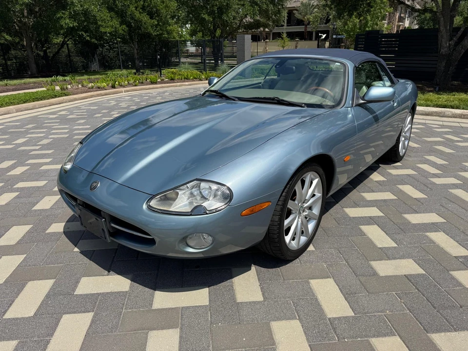 2004 Jaguar X100 XK8 - Image 12 of 31