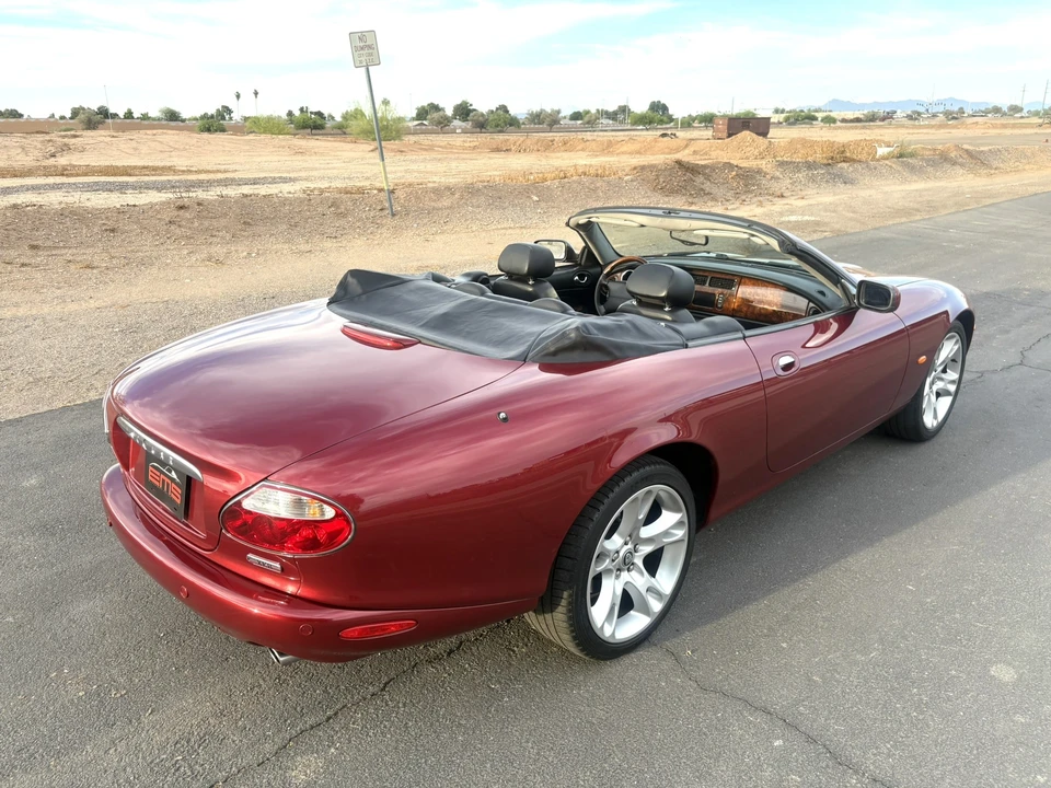 2004 Jaguar - Image 28 of 31