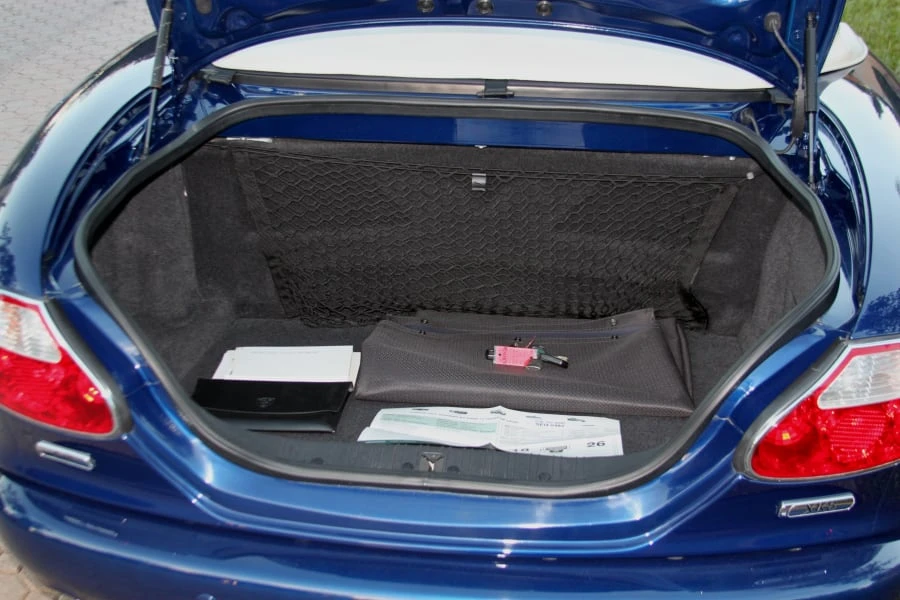2004 Jaguar X100 XK8 - Image 6 of 8