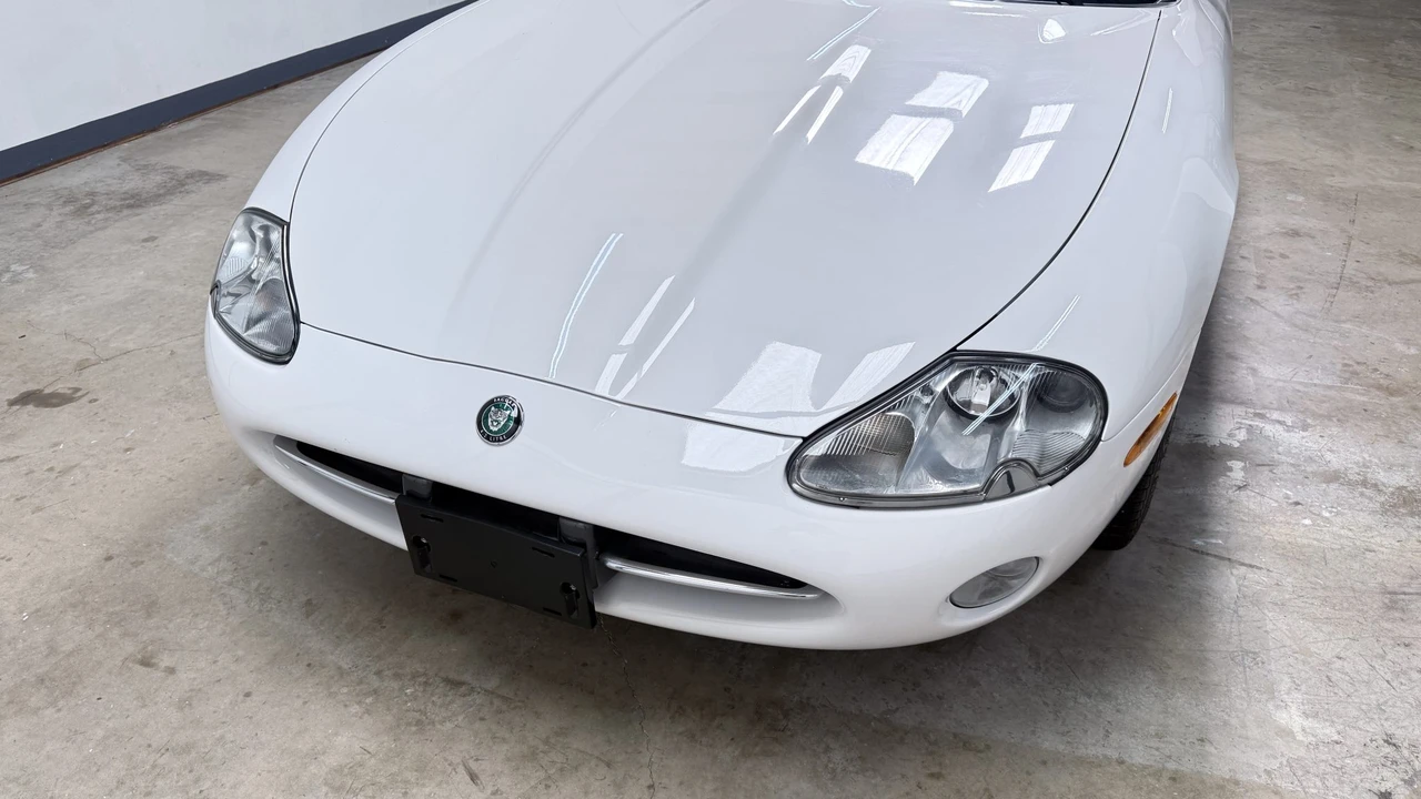 2004 Jaguar X100 XK8 - Image 18 of 31