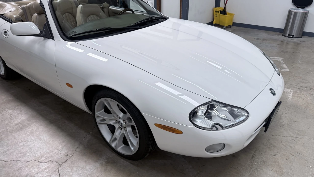 2004 Jaguar X100 XK8 - Image 24 of 31