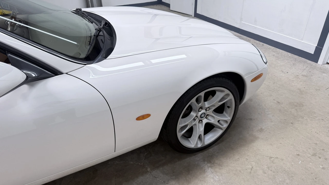 2004 Jaguar X100 XK8 - Image 23 of 31