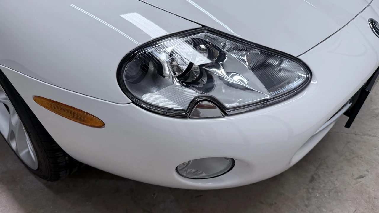 2004 Jaguar X100 XK8 - Image 26 of 31