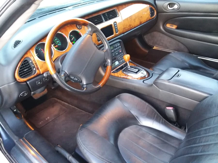 2004 Jaguar X100 XK8 - Image 3 of 8