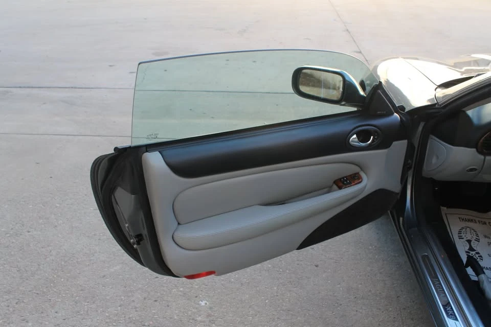 2004 Jaguar X100 XK8 - Image 5 of 7