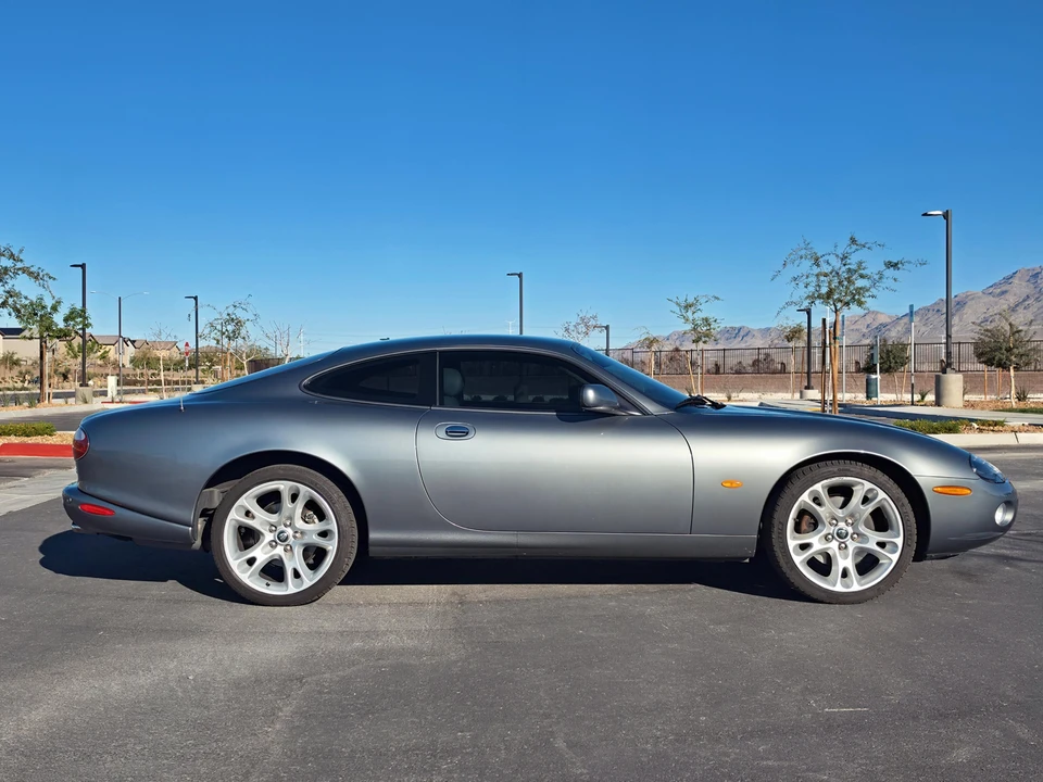 2004 Jaguar X100 XK8 - Image 10 of 31