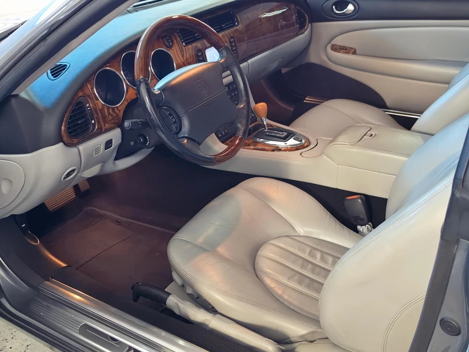 2004 Jaguar X100 XK8 - Image 23 of 31