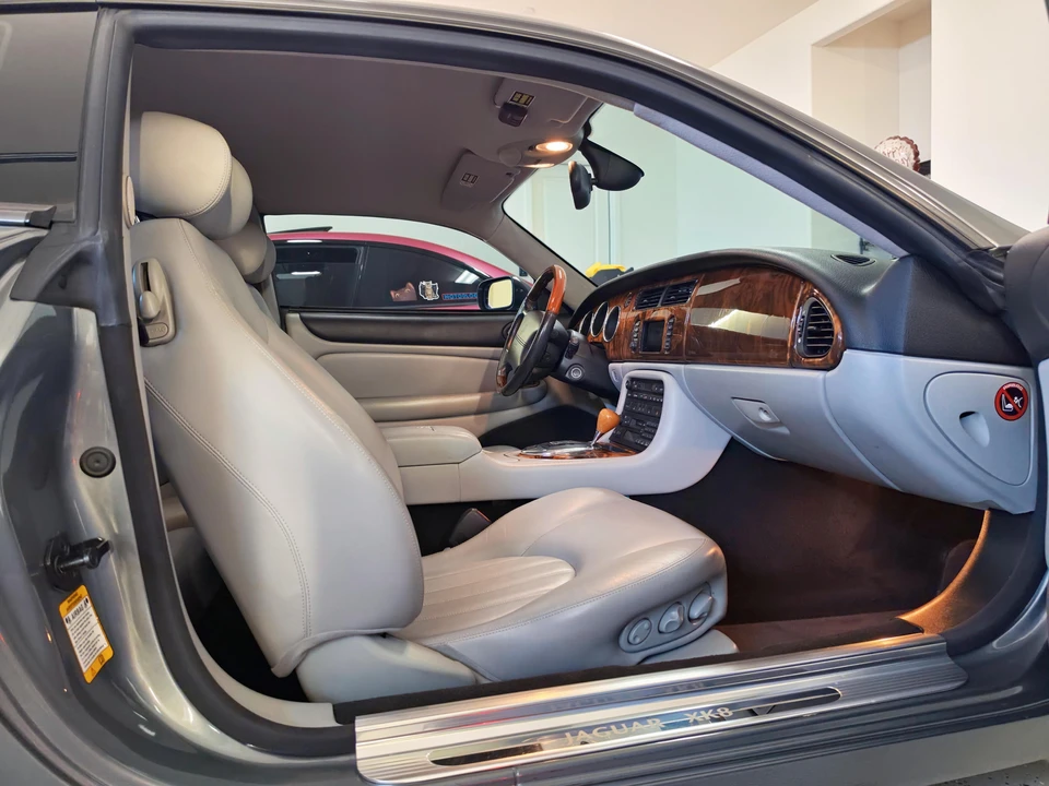 2004 Jaguar X100 XK8 - Image 21 of 31