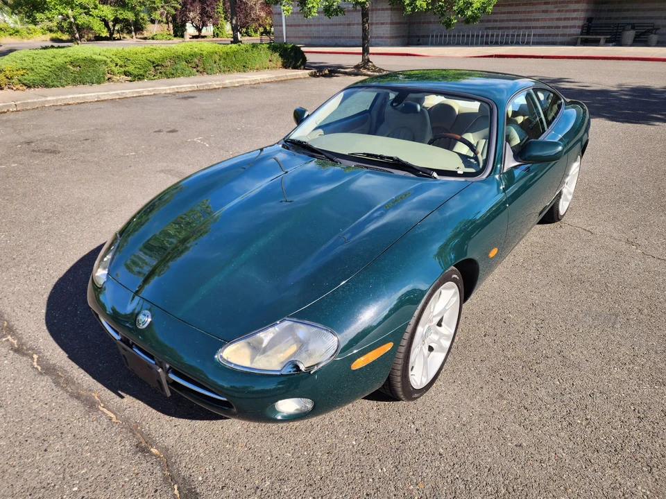 2004 Jaguar X100 XK8 - Image 2 of 31
