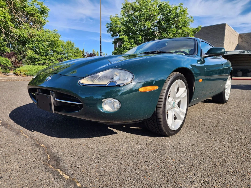 2004 Jaguar X100 XK8 - Image 4 of 31