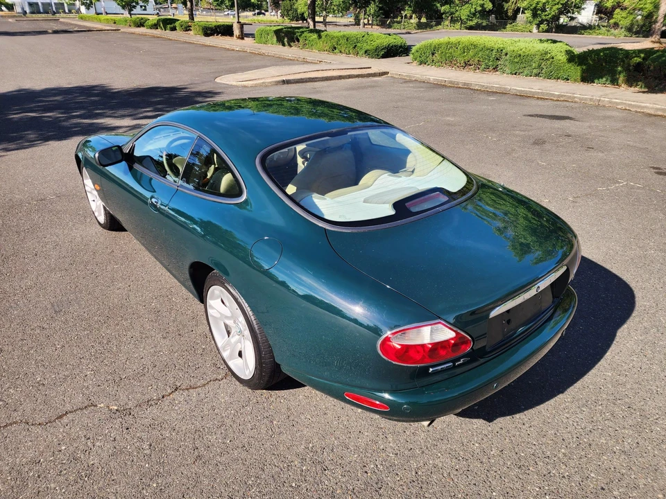 2004 Jaguar X100 XK8 - Image 19 of 31