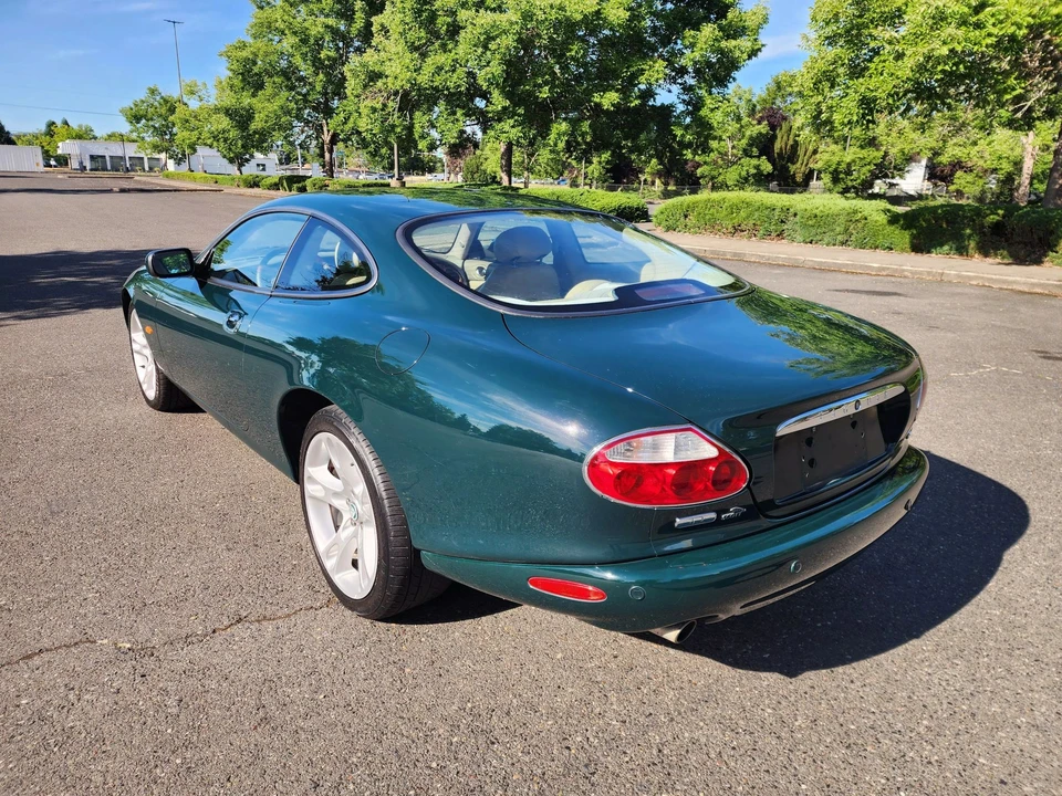 2004 Jaguar X100 XK8 - Image 18 of 31