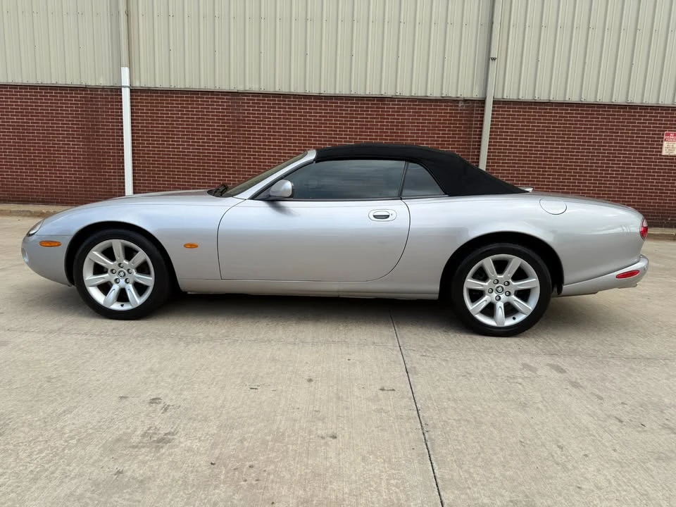 2004 Jaguar X100 XK8 - Image 9 of 20