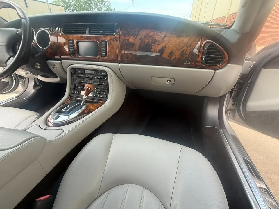 2004 Jaguar X100 XK8 - Image 18 of 20
