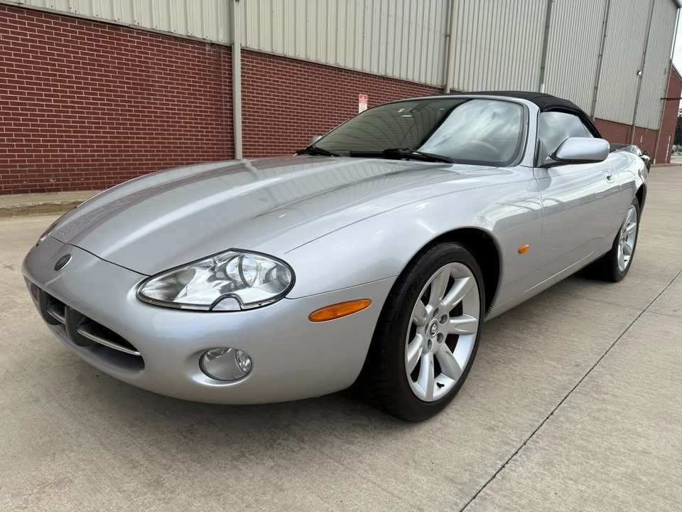 2004 Jaguar X100 XK8 - Image 2 of 20