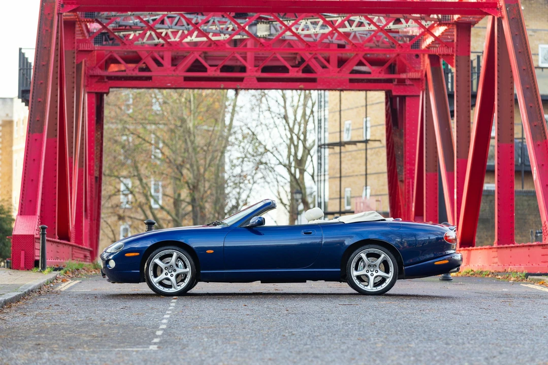 2004 Jaguar X100 XKR - Image 4 of 21