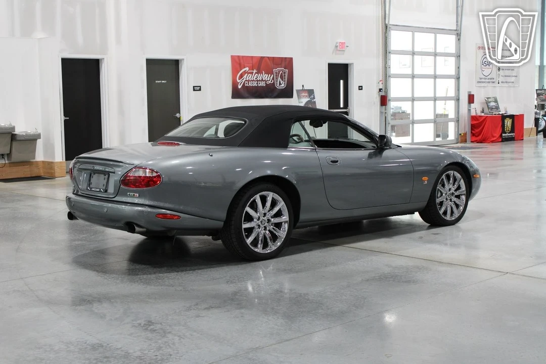 2004 Jaguar X100 XKR - Image 5 of 12