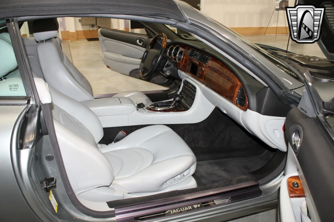 2004 Jaguar X100 XKR - Image 9 of 12