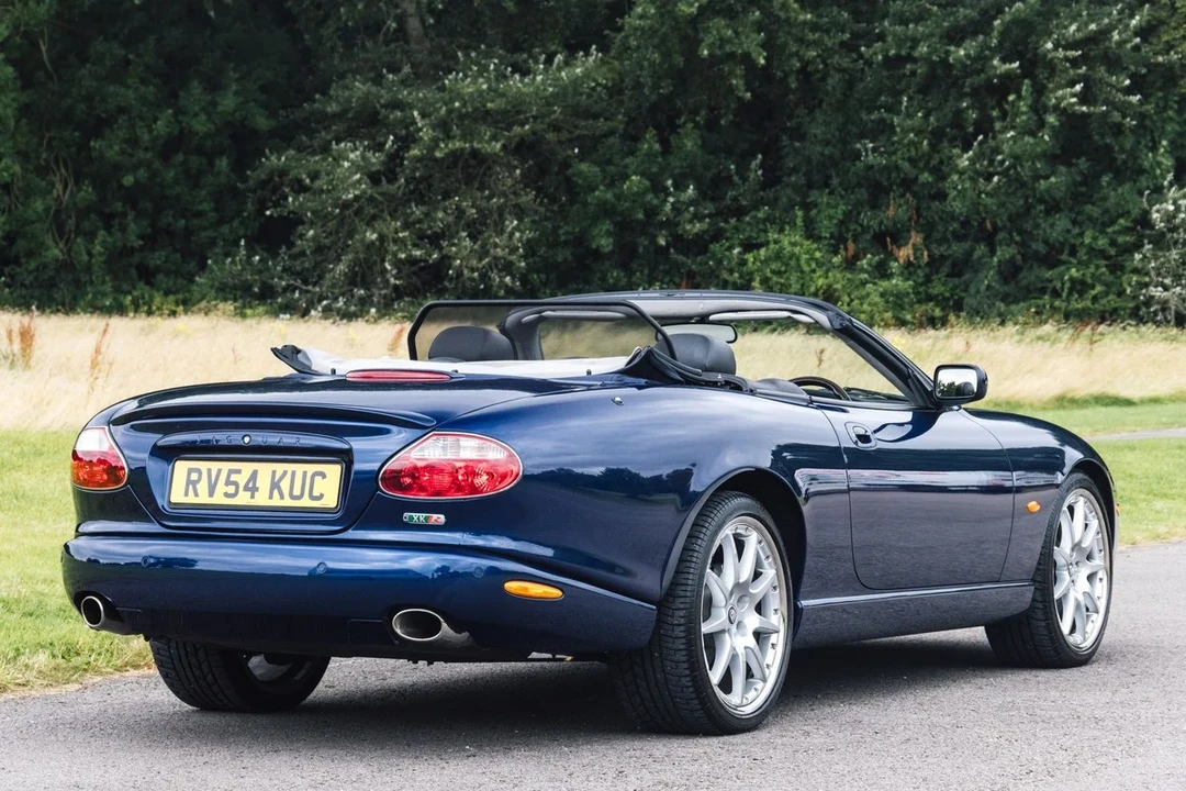 2004 Jaguar X100 XKR - Image 2 of 30
