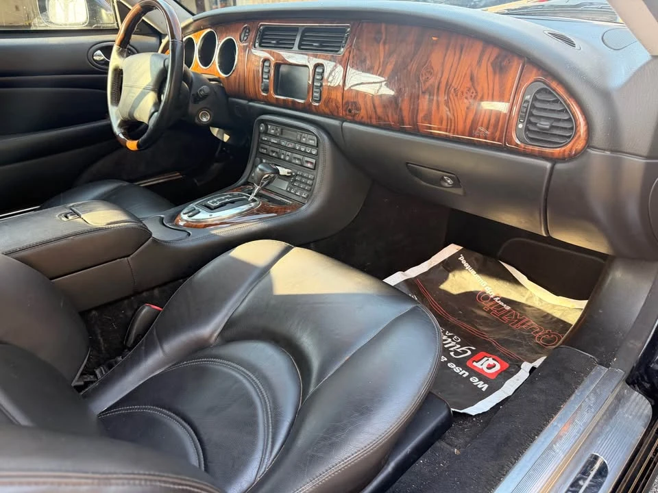 2004 Jaguar X100 XKR - Image 5 of 10