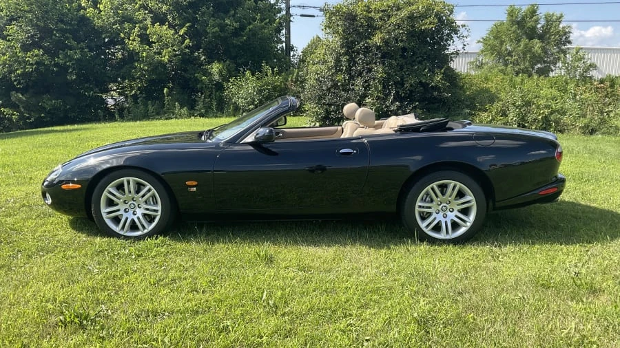 2004 Jaguar X100 XKR - Image 2 of 13