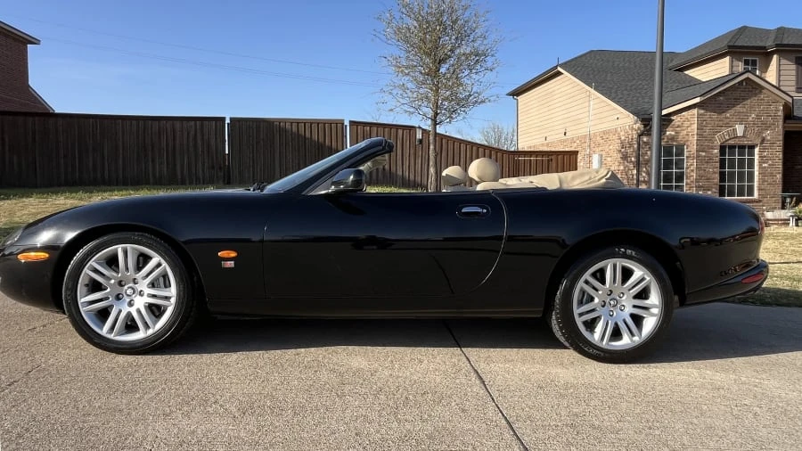 2004 Jaguar X100 XKR - Image 2 of 12