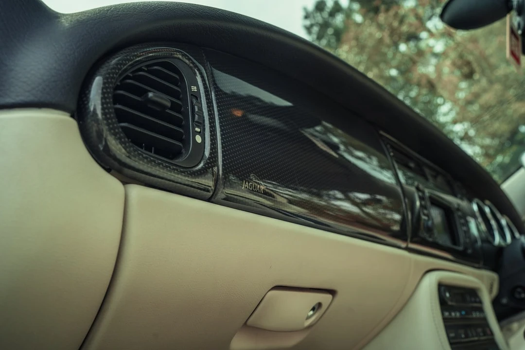 2004 Jaguar X100 XKR - Image 25 of 30