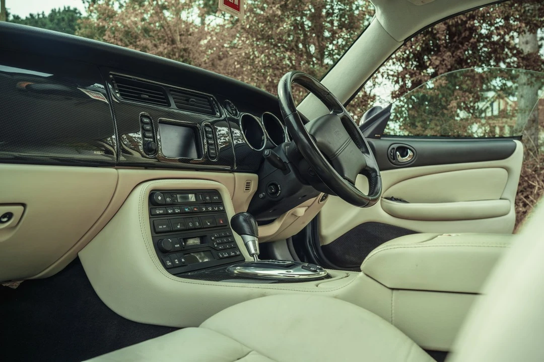 2004 Jaguar X100 XKR - Image 14 of 30