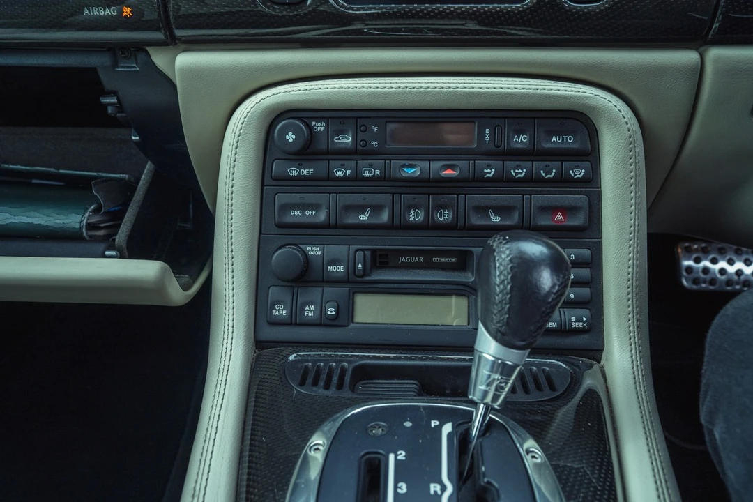 2004 Jaguar X100 XKR - Image 15 of 30