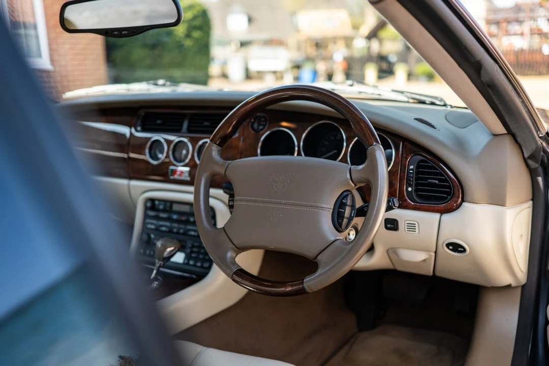 2004 Jaguar X100 XKR - Image 28 of 30
