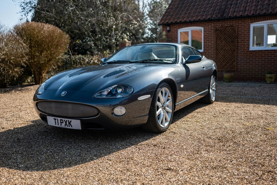 2004 Jaguar X100 XKR - Image 2 of 30