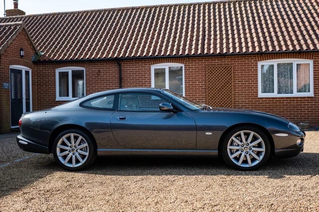 2004 Jaguar X100 XKR - Image 17 of 30