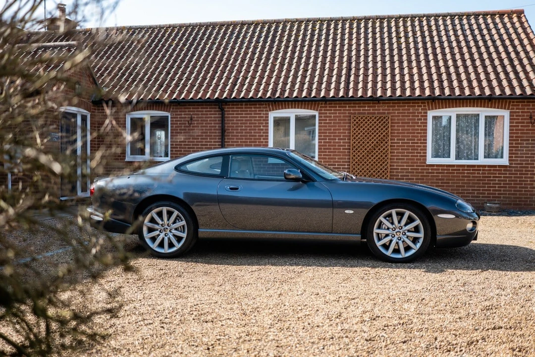2004 Jaguar X100 XKR - Image 9 of 30