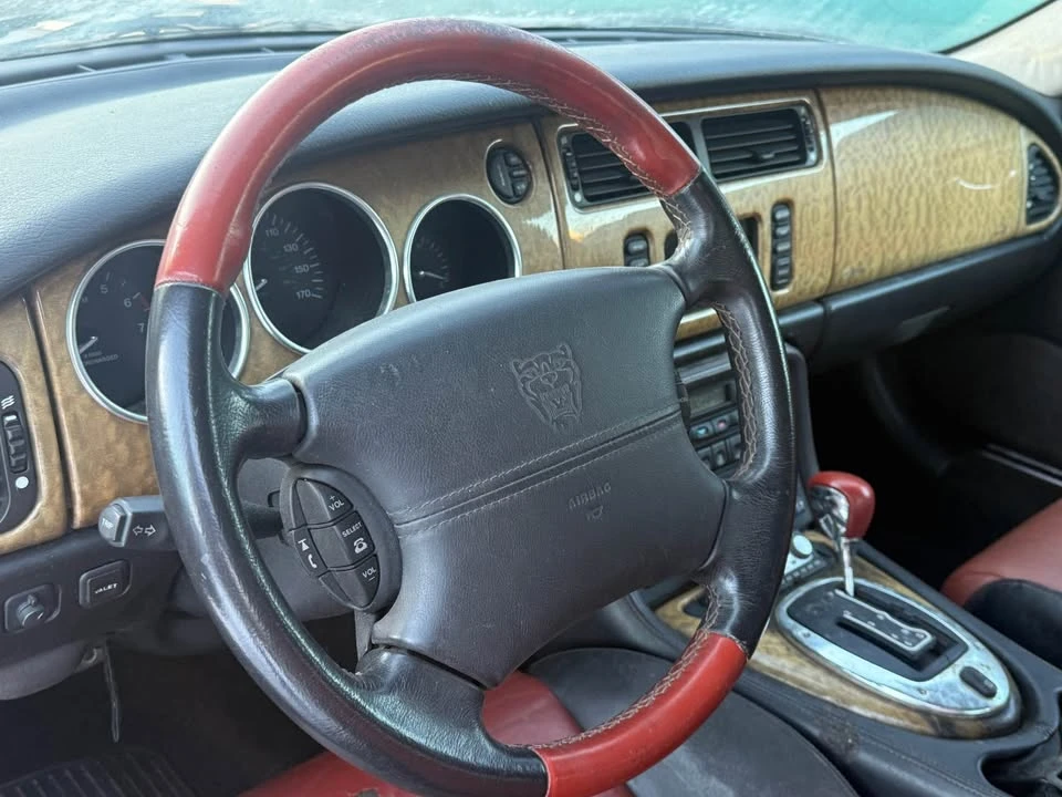 2004 Jaguar X100 XKR - Image 4 of 11