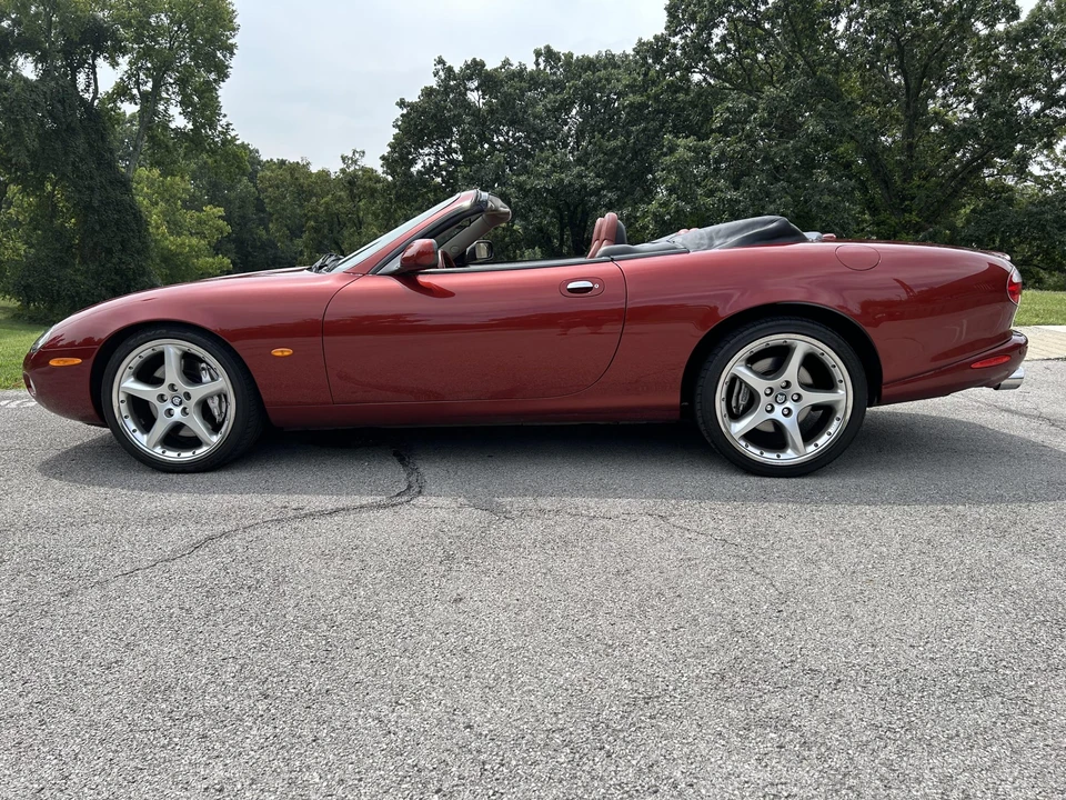 2004 Jaguar X100 XKR - Image 10 of 31