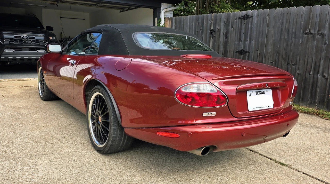 2004 Jaguar X100 XKR - Image 3 of 21