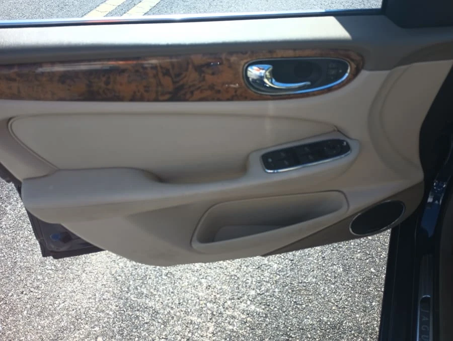 2004 Jaguar X100 XKR - Image 6 of 13