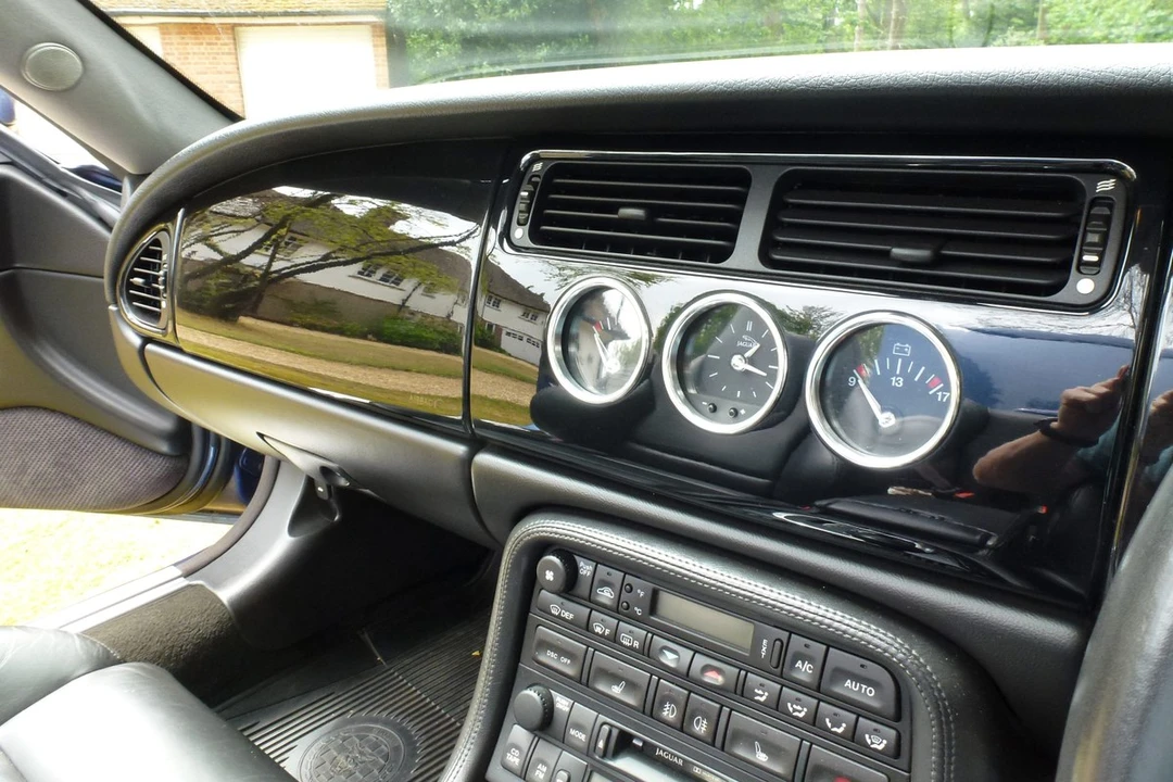 2004 Jaguar X100 XKR - Image 9 of 30