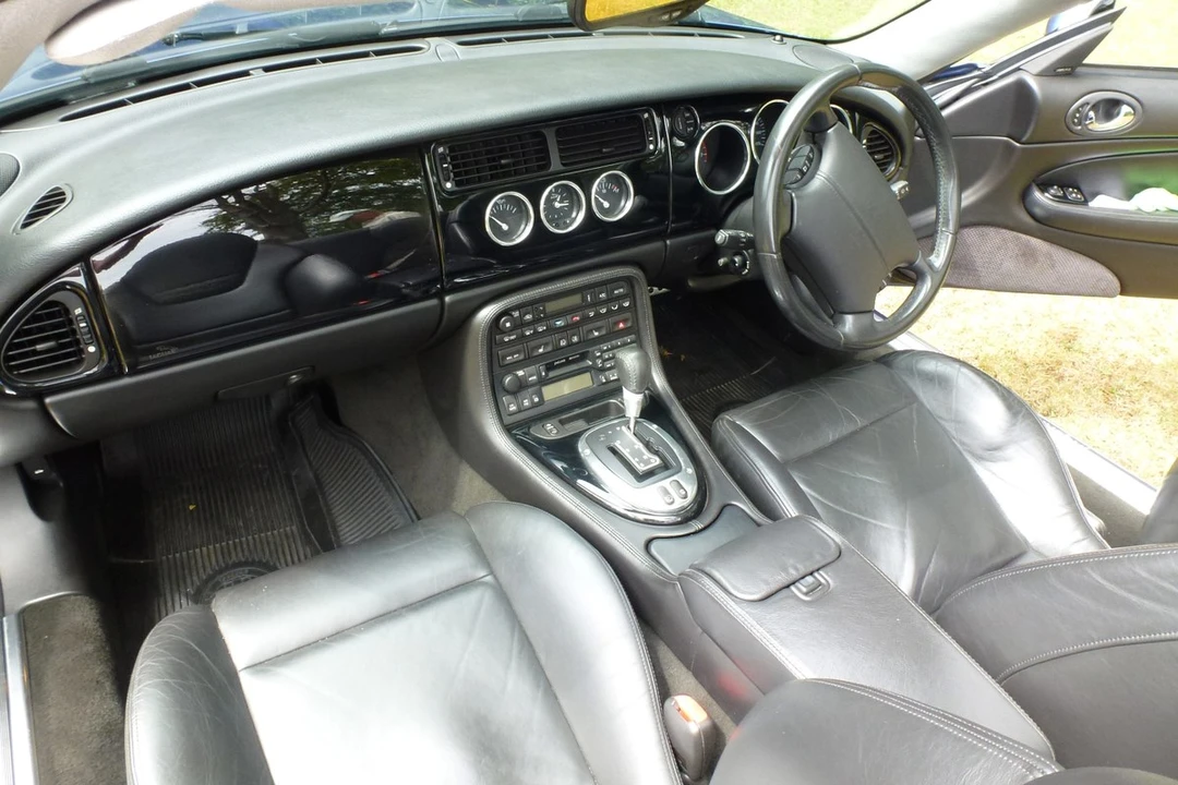 2004 Jaguar X100 XKR - Image 11 of 30