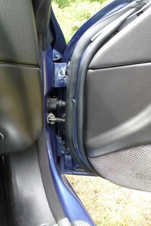 2004 Jaguar X100 XKR - Image 12 of 30
