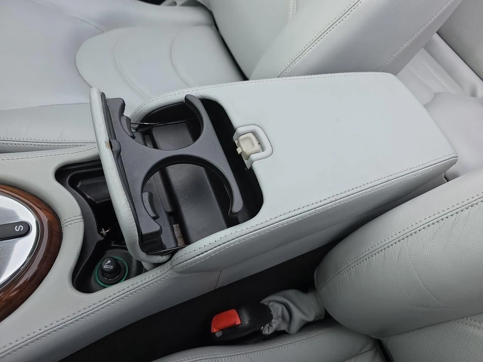 2004 Jaguar X100 XKR - Image 26 of 31