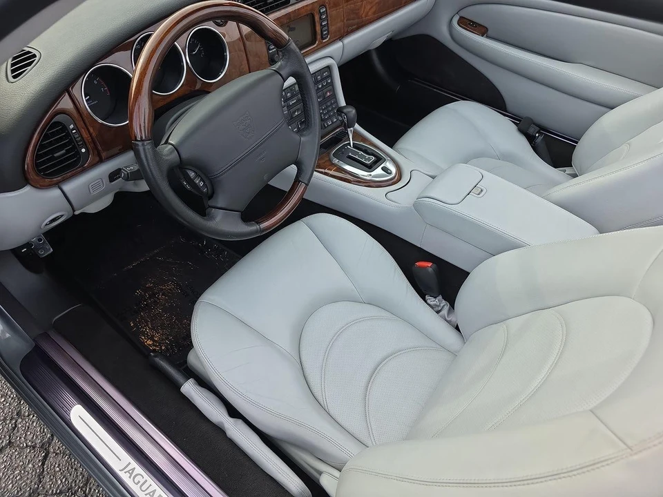 2004 Jaguar X100 XKR - Image 4 of 31